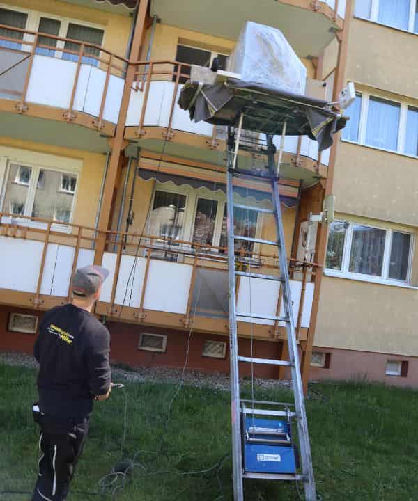 Büroumzug mit Möbellift in Mönchengladbach